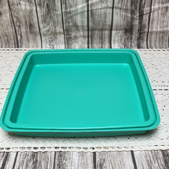 Vintage Tupperware Deviled Egg Keeper - Picture 5 of 6